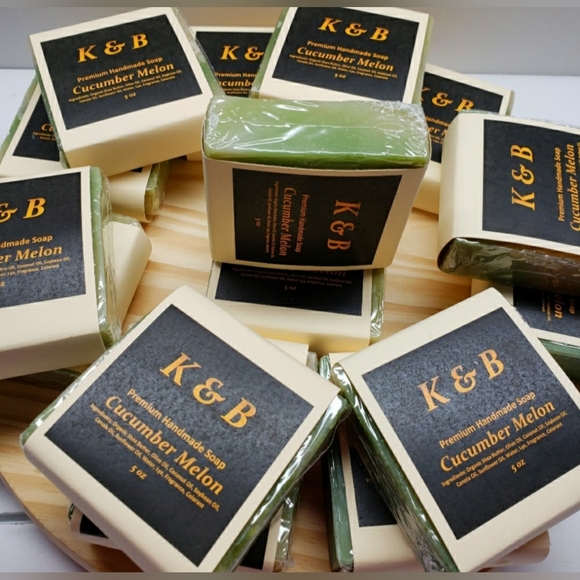 CUCUMBER MELON Premium Handmade Natural Bar Soap, 5 oz (3 pack) - Picture 5 of 5